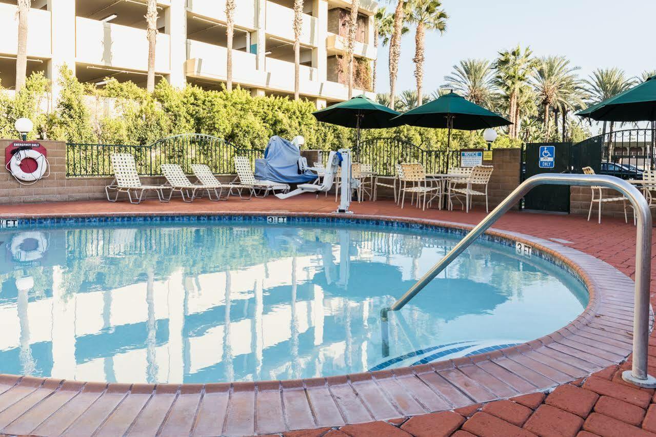 Kings At The Park & Convention Center Motel Anaheim